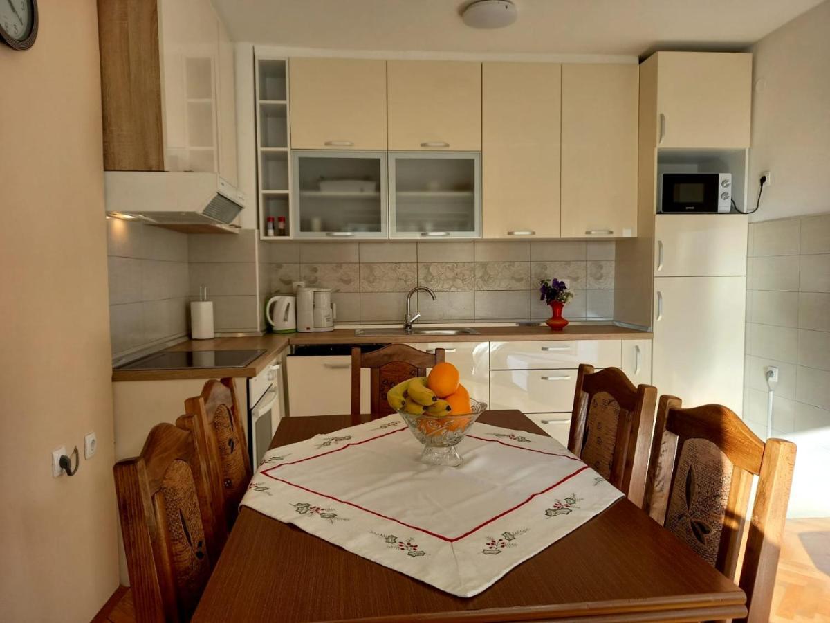 Apartments Zrilic ザダル エクステリア 写真