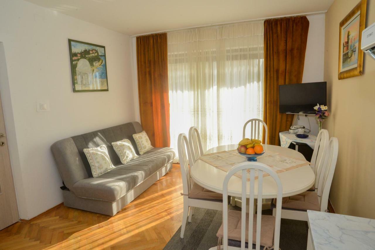Apartments Zrilic ザダル エクステリア 写真