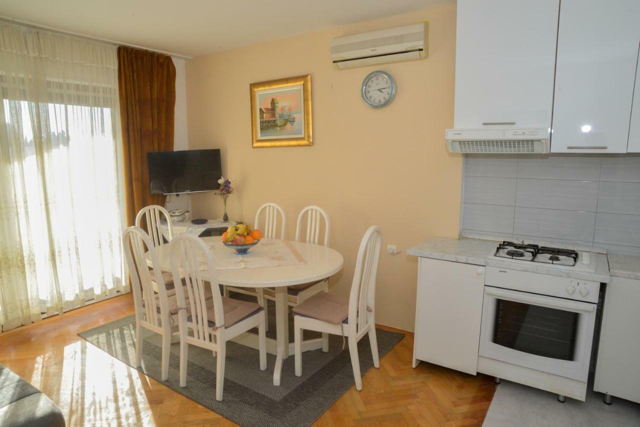 Apartments Zrilic ザダル エクステリア 写真