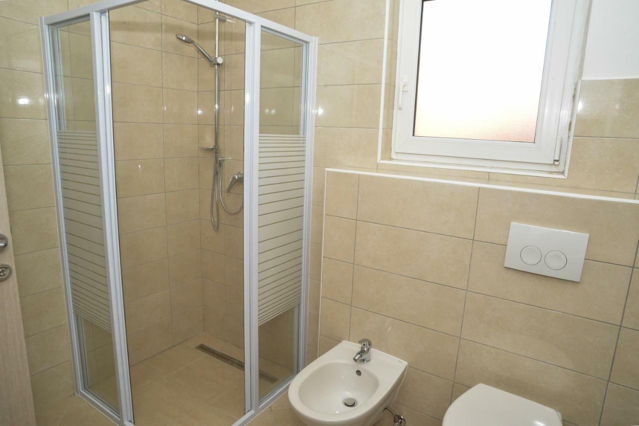 Apartments Zrilic ザダル エクステリア 写真